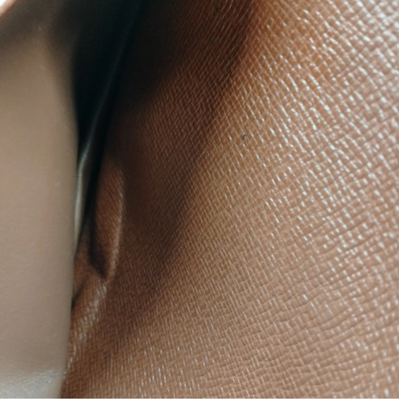 LOUIS VUITTON Monogram Long Wallet - Picture 5 of 8